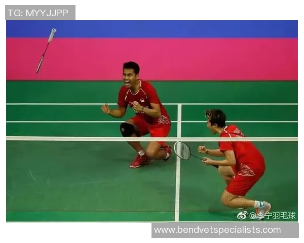 杭州羽毛球队与上海羽毛球队赛后复盘分析双方状态与表现对比 杭州羽毛球队与上海羽毛球队赛后复盘分析双方状态与表现对比