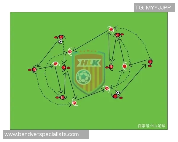 深圳与广州足球队的耐力较量赛后分析与反思 深圳与广州足球队的耐力较量赛后分析与反思