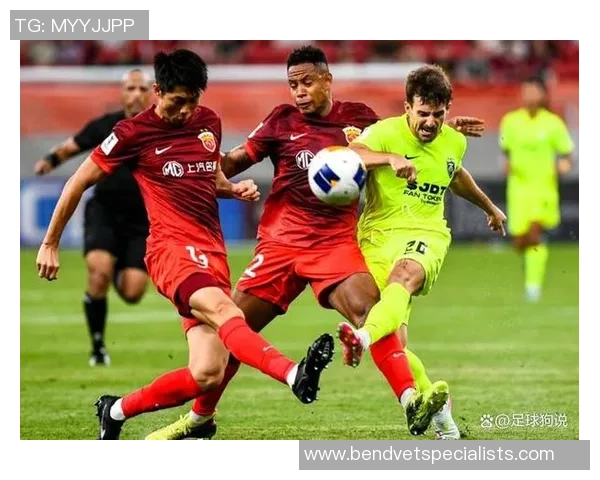 足球热点：解读南京足球队的包夹